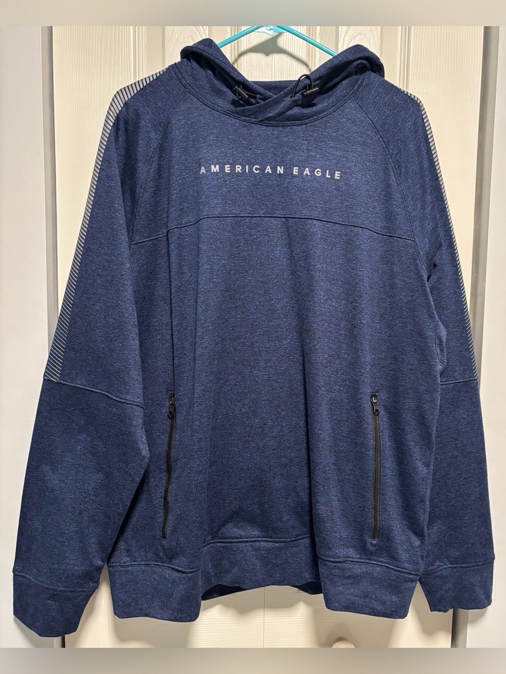 American Eagle Men’s Blue Performance Hoodie Pullover Athletic Sweatshirt